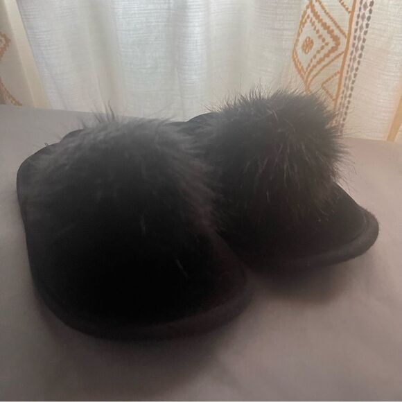 Victoria’s Secret Womens M Slide Slippers Velvet Faux Fur Poof Soft Lounge - Picture 7 of 10